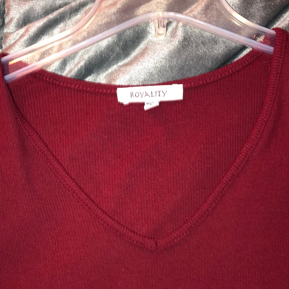 Red tee - Picture 2 of 3